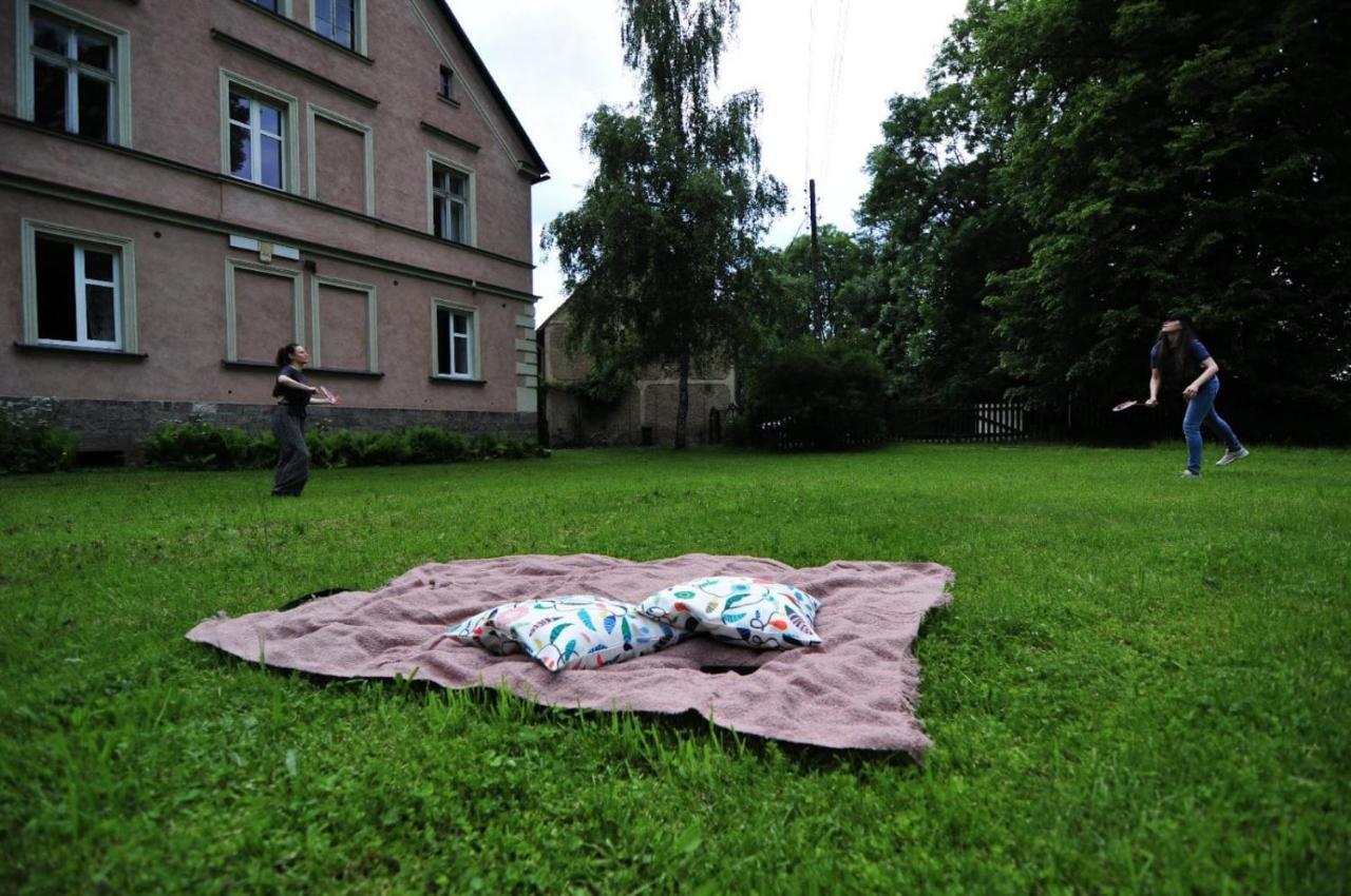 Отель Pokoje W Starym Mlynie Кудова-Здруй Экстерьер фото